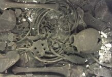 Sarcófago romano com nome de britânico do século IV guardava um monge medieval e pode ter abrigado um abade de Westminster Sarcófago romano com nome de britânico do século IV guardava um monge medieval e pode ter abrigado um abade de Westminster