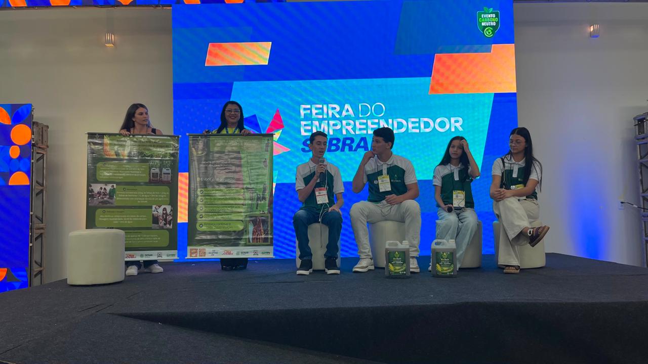Cinco alunos de escola pública do sertão maranhense usam nim e mamona contra praga do milho e vão à final nacional em Brasília