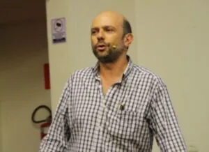 Captura-de-tela-2024-05-14-155844-300x218 Neusa Hamada é nova membro da Academia Brasileira de Ciências