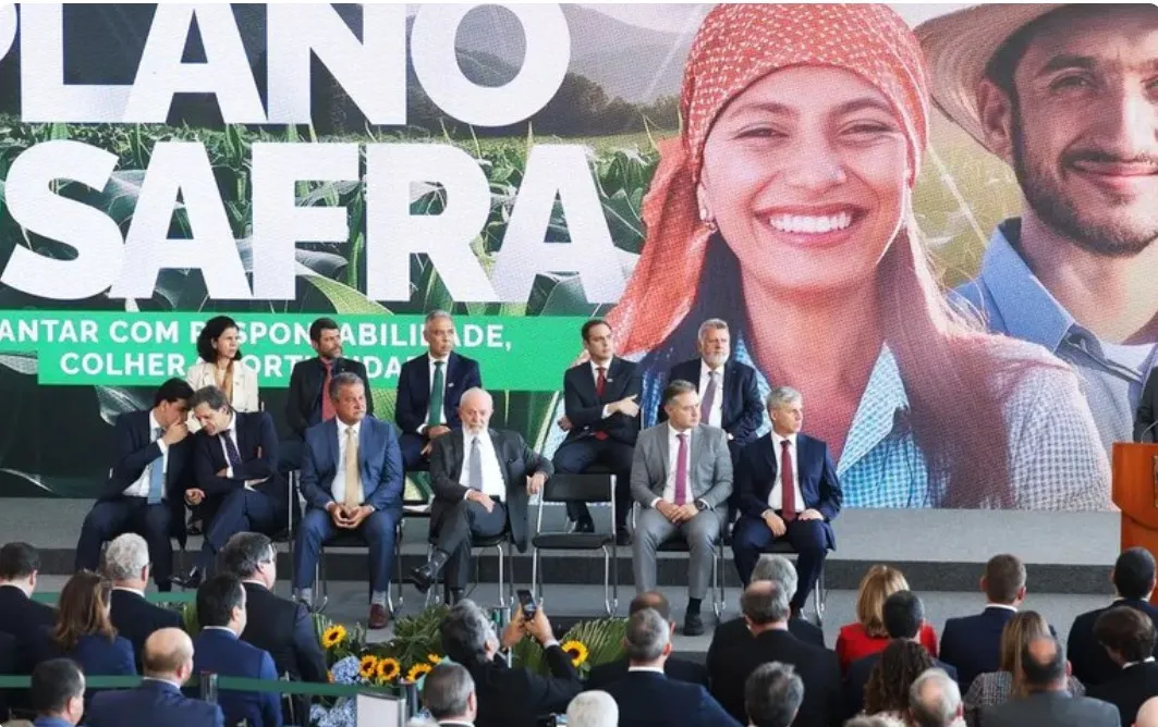 BNDES disponibiliza mais R$ 4,8 bilhões para programas do Plano Safra 2024-25 2 BNDES