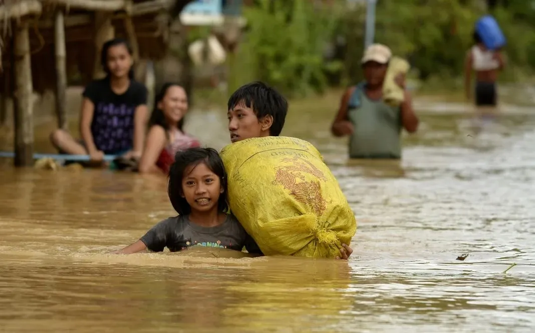 filipinas-desastre-1068x665-1 Emergência climática pode reduzir o PIB global em até 50% até 2090, alertam especialistas