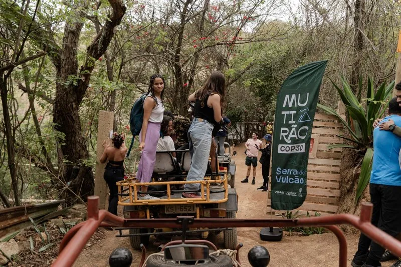 Carros-Gaiola-Foto-Rafael-Medelima-COP30-400x267 Jovens e comunidade se unem pelo clima na Serra do Vulcão