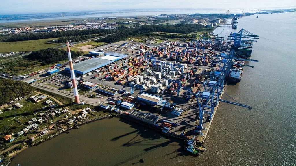 WhatsApp-Image-2025-08-21-at-17.32.15-3-400x225 O fim dos mitos, o agro brasileiro diante da nova geopolítica mundial