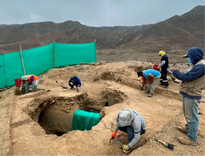 Descoberto_em_Huaca_Yolanda_o_s_tio_arqueol_gico_no_distrito_de_Chao_no_departamento_de_La_Libertad Arqueólogos descobrem no Peru mural pré-hispânico de mais de 3 mil anos
