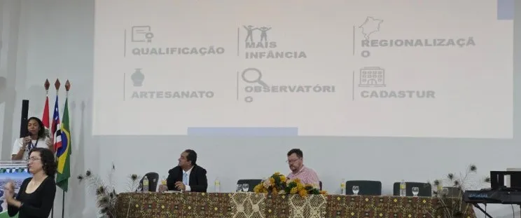 55750_whatsapp_image_2025_11_18_at_16.57.12_7655319091295786630_-400x167 Turismo ético e protetivo: Barreirinhas debate sustentabilidade e direitos humanos