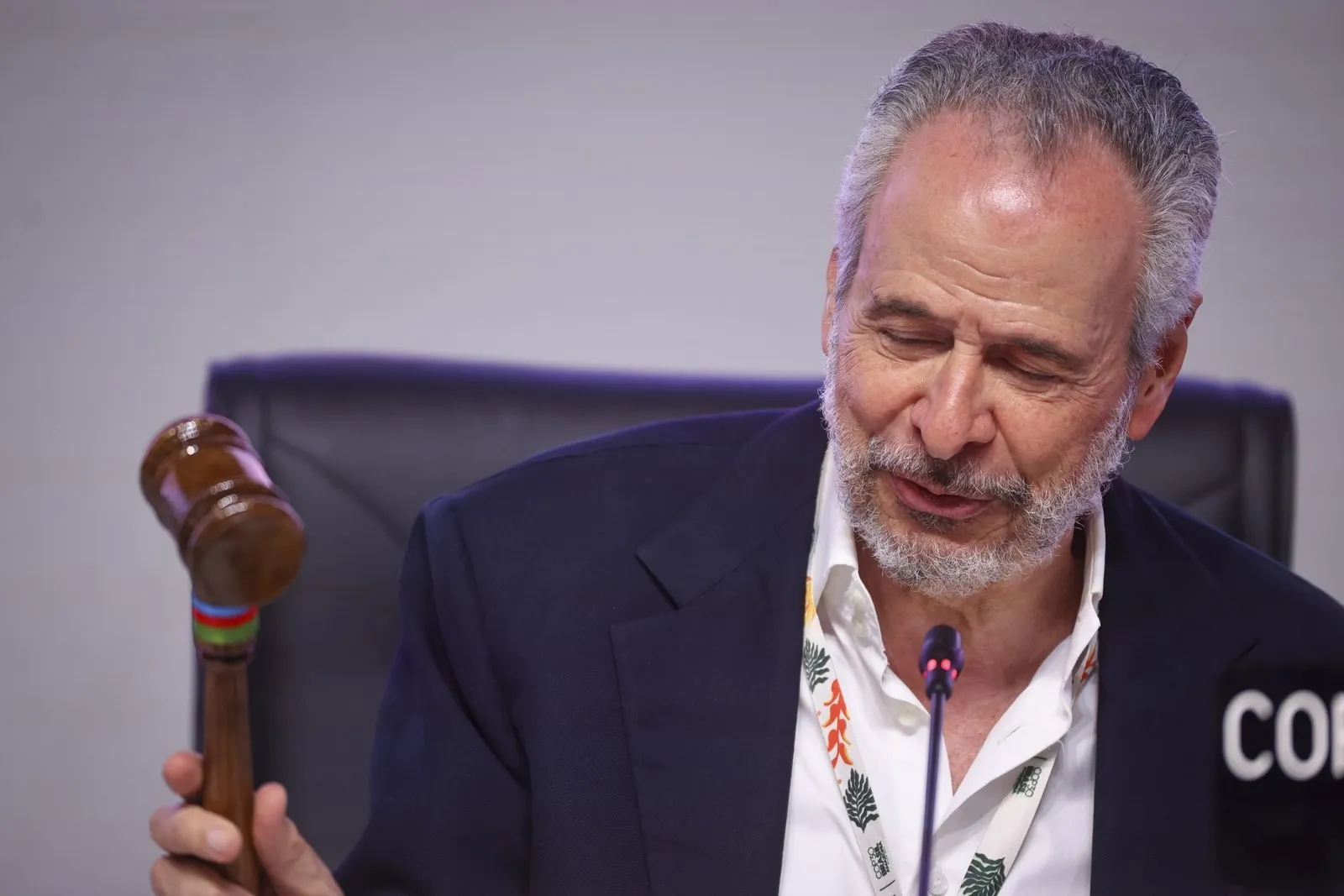 Embaixador-Andre-Correa-do-Lago-presidente-da-COP30-na-plenaria-final-em-Belem Pacote de Belém