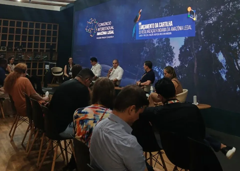 WhatsApp-Image-2025-11-13-at-12.46.23-400x285 Sect lança cartilha e reforça governança fundiária na COP30